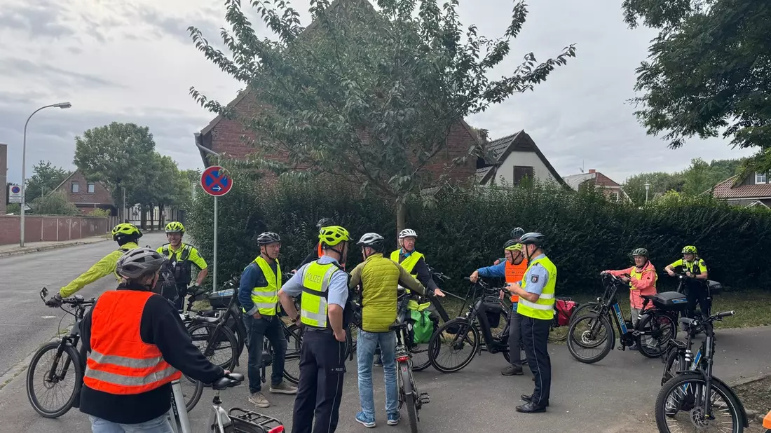 POL-BOR: Pressemitteilung Neues Konzept Seniorenradeln im Kreis Borken erfolgreich gestartet - weitere Termine folgen - Bild: presseportal.de