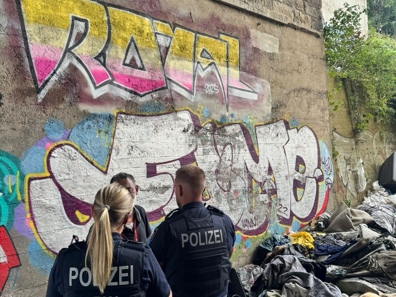 POL-D: Stadtmitte - Sicherheit im Bahnhofsumfeld - Schwerpunkteinsatz in der Drogenszene - Mehrere Betäubungsmitteldelikte - Hilfsangebote vermittelt - Foto: presseportal.de