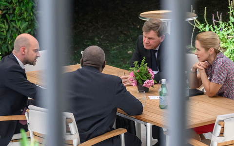 Europa droht Iran im Atomstreit Neuauflage von Sanktionen an - Foto: Fabrice Coffrini/KEYSTONE POOL AFP/dpa