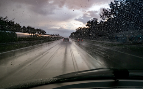 API-TH: Dauerregen sorgt für zahlreiche Verkehrsunfälle - Foto: presseportal.de