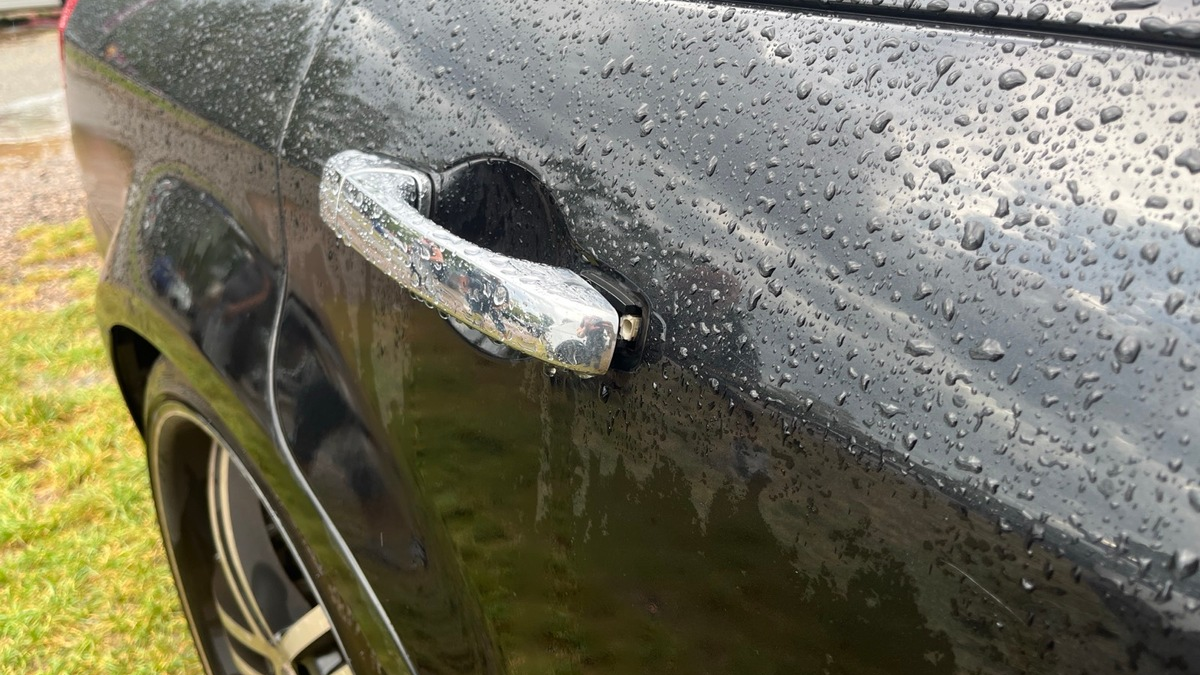 POL-PDNW: Pkw auf Parkplatz eines Freizeitparks aufgebrochen - Foto: presseportal.de