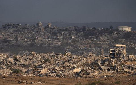 Der Gazastreifen ist durch den Krieg zu weiten Teilen verwüstet. (Archivbild)  - Foto: Maya Levin/AP/dpa