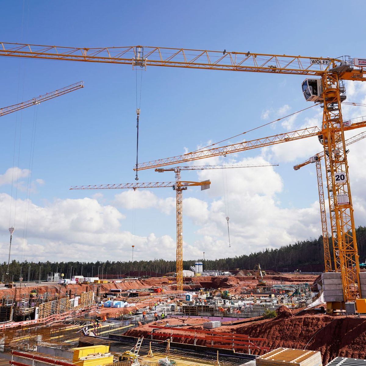 Das Areal der geplanten Klinik ist so groß wie 112 Fußballfelder. (Archivbild) - Foto: Uwe Anspach/dpa