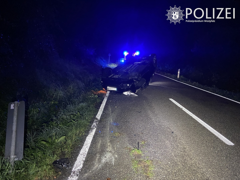 POL-PIZW: Alkohol legt Auto aufs Dach - Foto: presseportal.de