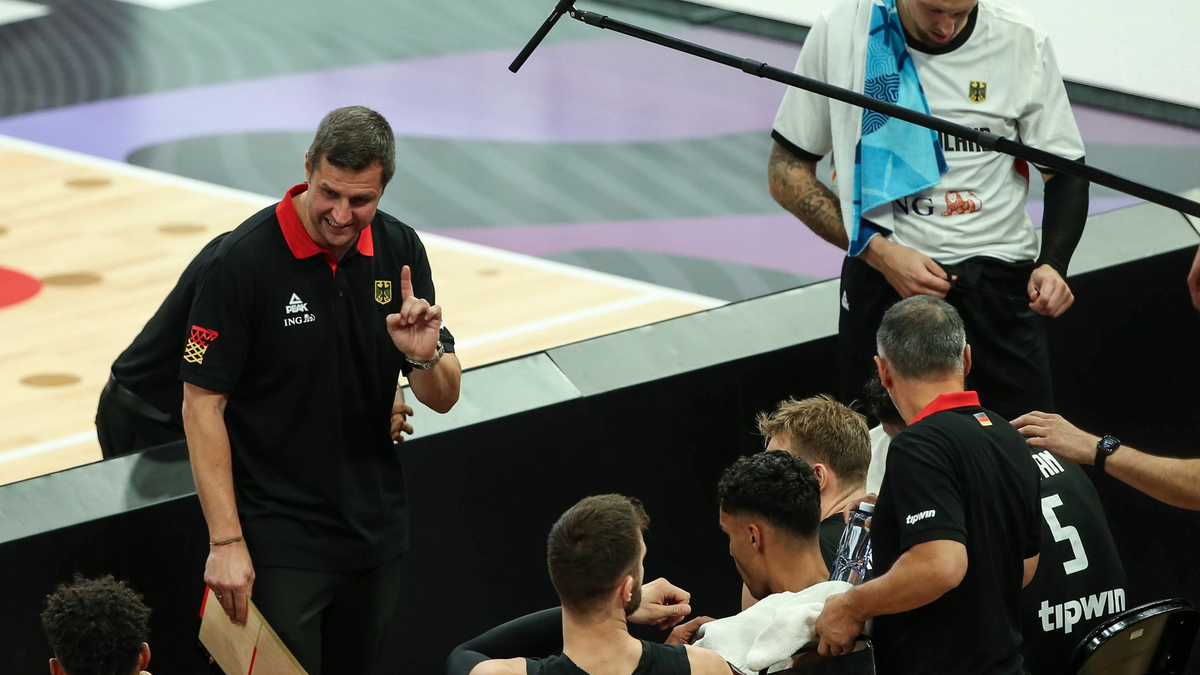 Die deutschen Basketballer wurden im Teamhotel geweckt. - Foto: Matthias Stickel/dpa