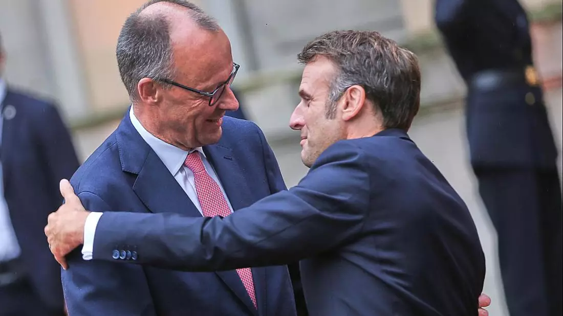 Friedrich Merz und Emmanuel Macron (Archiv) - Bild: über dts Nachrichtenagentur
