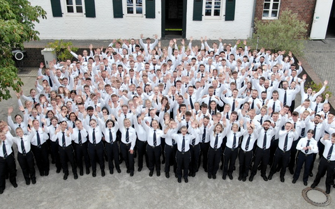 POL-DU: Stadtgebiet: 203 neue Polizeikommissarinnen und Polizeikommissare in Duisburg ernannt! - Foto: presseportal.de