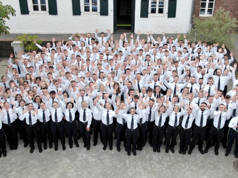 POL-DU: Stadtgebiet: 203 neue Polizeikommissarinnen und Polizeikommissare in Duisburg ernannt! - Foto: presseportal.de