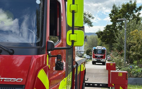 FW Reichenau: Verletzte Person aus Obergeschoß gerettet, Reichenau-Lindenbühl, 29.08.2025 - Foto: presseportal.de