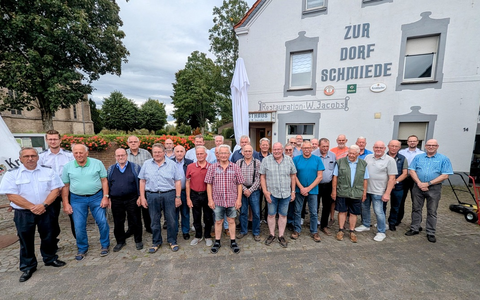 FW-KLE: Sommerfest der Alters- und Ehrenabteilung der Freiwilligen Feuerwehr Bedburg-Hau - Foto: presseportal.de FW-KLE: Sommerfest der Alters- und Ehrenabteilung der Freiwilligen Feuerwehr Bedburg-Hau - Foto: presseportal.de