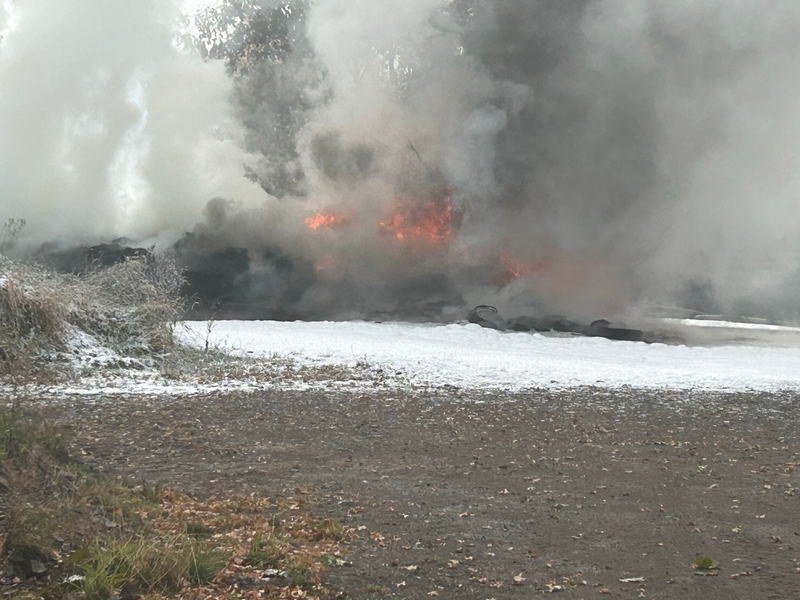 POL-PDWIL: Brand eines Reifenhaufens - Foto: presseportal.de