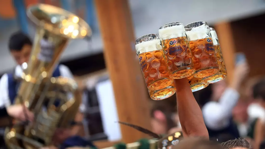 Auf dem Oktoberfest ändern sich gleich mehrere Dinge. (Archivbild) - Bild: Karl-Josef Hildenbrand/dpa