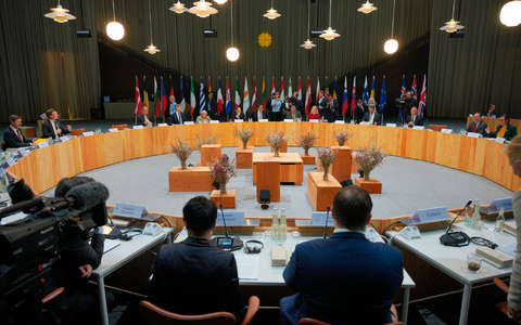 Die EU-Staaten fordern die USA geschlossen auf, die Visa-Sanktionen gegen PalĂ€stinenser zu ĂŒberdenken. - Foto: Emil Helms/Ritzau Scanpix Foto/AP/dpa Die EU-Staaten fordern die USA geschlossen auf, die Visa-Sanktionen gegen PalĂ€stinenser zu ĂŒberdenken. - Foto: Emil Helms/Ritzau Scanpix Foto/AP/dpa