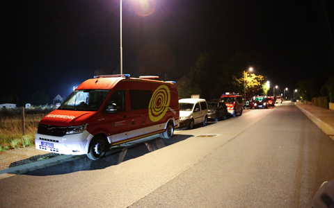 Aufatmen nach einer Nacht in Sorge. Ein zehnjähriger Junge wurde in einer Garage gefunden. - Foto: Benjamin Müller/dpa Aufatmen nach einer Nacht in Sorge. Ein zehnjähriger Junge wurde in einer Garage gefunden. - Foto: Benjamin Müller/dpa