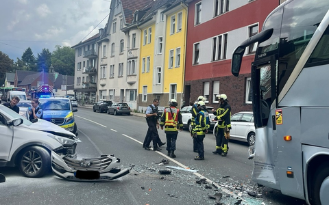 FW-BO: Schwerer Verkehrsunfall in Westenfeld fordert 5 Verletzte - Foto: presseportal.de