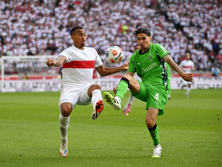 Am Ende obenauf: Maximilian Mittelstädt mit dem VfB - Foto: Marijan Murat/dpa