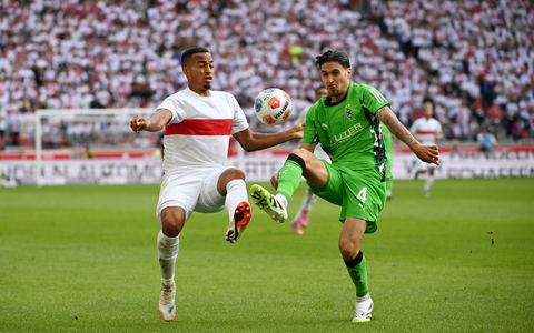 Am Ende obenauf: Maximilian Mittelstädt mit dem VfB - Foto: Marijan Murat/dpa