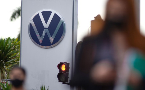 Volkswagen do Brasil wurde wegen moderner Sklaverei auf einer Amazonas-Farm in den 1970er und 80er Jahren verurteilt. (Archivbild) - Foto: Andressa Andressa/dpa