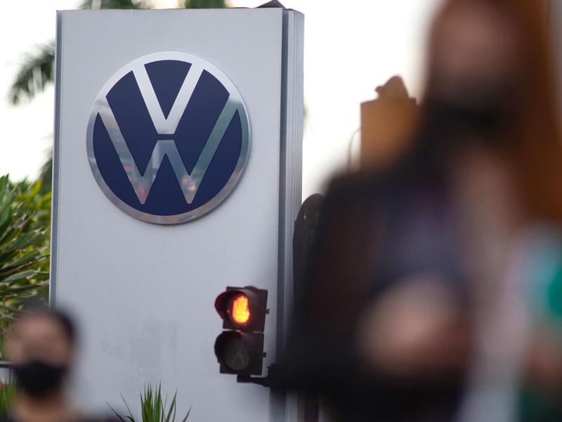 Volkswagen do Brasil wurde wegen moderner Sklaverei auf einer Amazonas-Farm in den 1970er und 80er Jahren verurteilt. (Archivbild) - Foto: Andressa Andressa/dpa