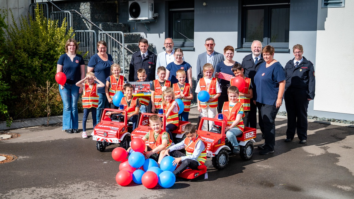FW Finnentrop: Neues Kapitel für die Kinderfeuerwehr der Gemeinde Finnentrop - Foto: presseportal.de