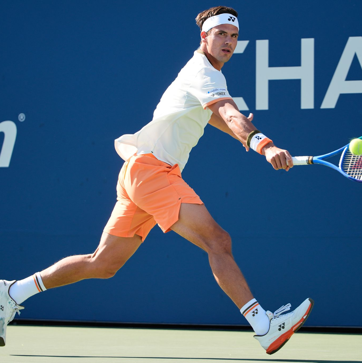 Auger-Aliassime durfte sich für seine Überraschung feiern lassen. - Foto: Pamela Smith/FR172156 AP/AP/dpa