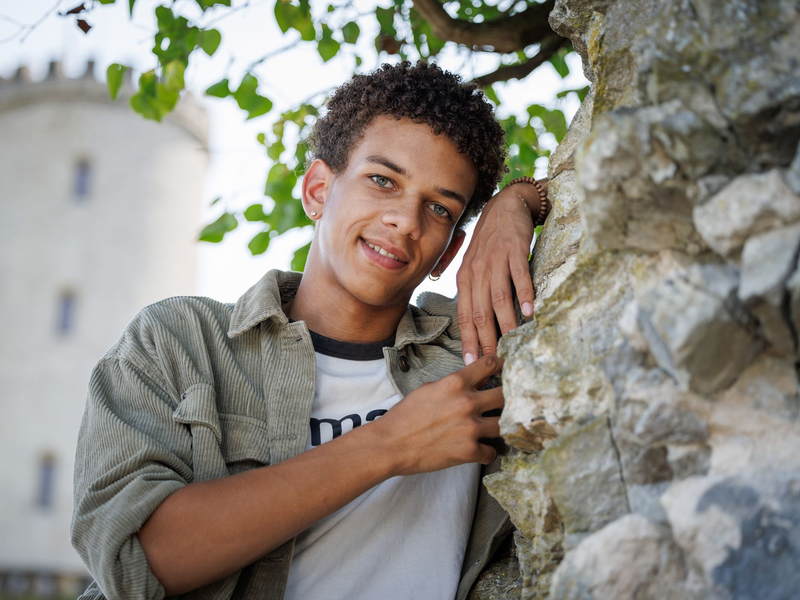 Salimou Thiam feierte seinen Durchbruch mit dem GZSZ-Ableger «Uferpark». - Foto: Friso Gentsch/dpa