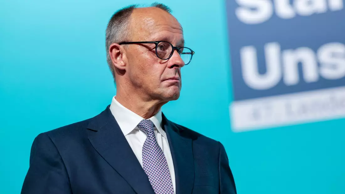 Kanzler Merz pocht auf einschneidende Sozialreformen. (Archivbild)  - Bild: Thomas Banneyer/dpa