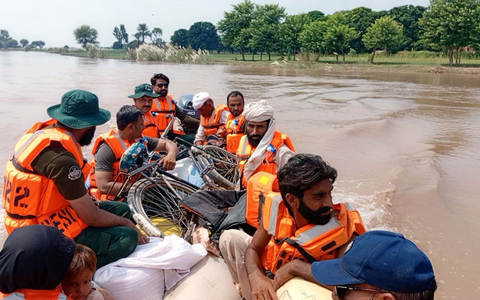Die Monsunzeit bringt Pakistan erneut an die Belastungsgrenze. - Foto: Ppi/PPI via ZUMA Press Wire/dpa