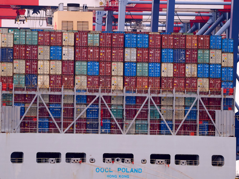 Die USA verhandeln trotz des Gerichtsurteils weiter mit Ländern zu Handelsabkommen. (Symbolbild) - Foto: Damian Dovarganes/AP/dpa