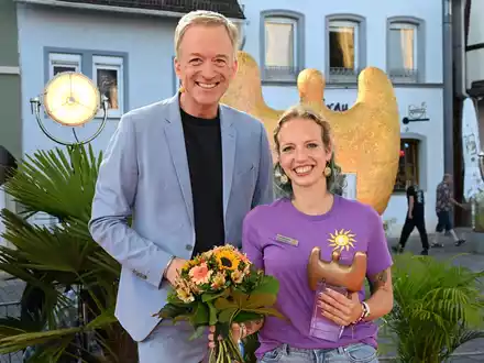 SWR / Ehrensache-Preise in Alzey verliehen / Publikumspreis an Eva Jammermann aus Bitburg - Foto: presseportal.de