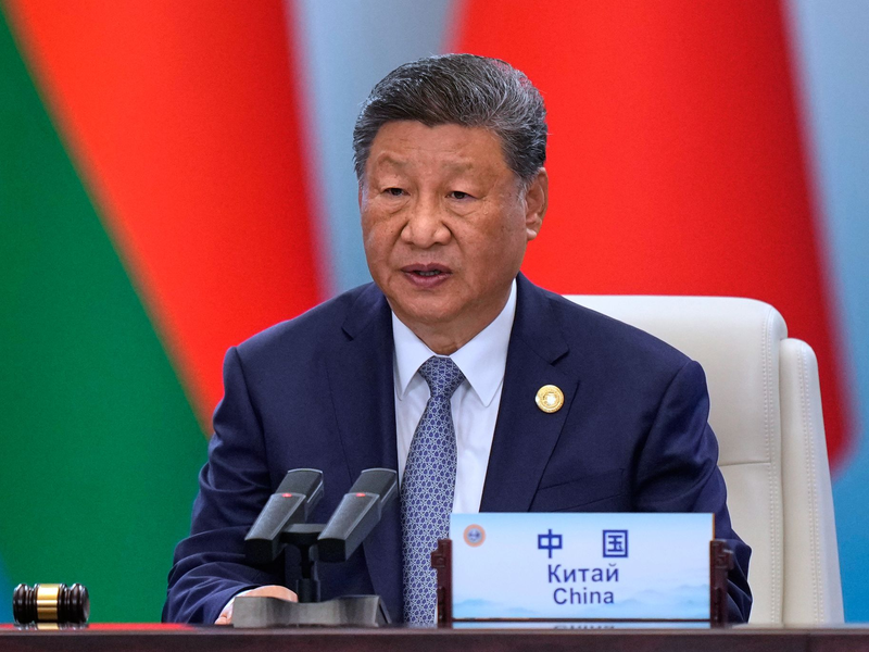 Chinas Präsident Xi will die SOZ mit dem Gipfel als Einheit gegen den Westen präsentieren.  - Foto: Suo Takekuma/Pool Kyodo News/AP/dpa