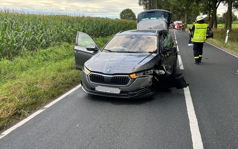 FW-ROW: Schwerer Verkehrsunfall auf der Kreisstraße 139 - Motorradfahrer schwer verletzt +++ Katze in misslicher Lage - Foto: presseportal.de FW-ROW: Schwerer Verkehrsunfall auf der Kreisstraße 139 - Motorradfahrer schwer verletzt +++ Katze in misslicher Lage - Foto: presseportal.de