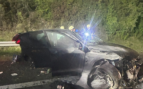 FW Pforzheim: Schwerer Verkehrsunfall auf der BAB 8 - Foto: presseportal.de FW Pforzheim: Schwerer Verkehrsunfall auf der BAB 8 - Foto: presseportal.de