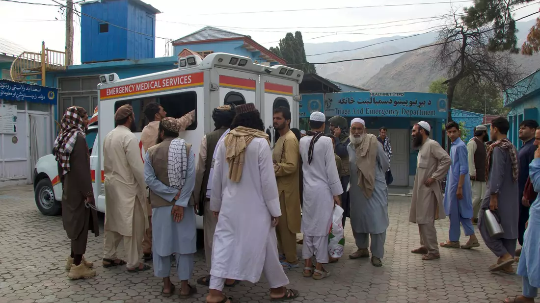 Ganze Dörfer liegen in Trümmern, wie der afghanische Nachrichtensender Tolonews berichtet. - Bild: Qazafi/XinHua/dpa