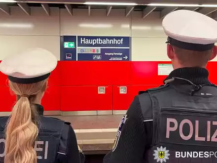 Bundespolizeidirektion München: Außerdienstlich gefordert Bundespolizist schritt am Hauptbahnhof München ein - Foto: presseportal.de