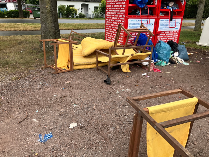 POL-DH: --- Barnstorf - Illegale Abfallentsorgung (Foto) --- - Foto: presseportal.de