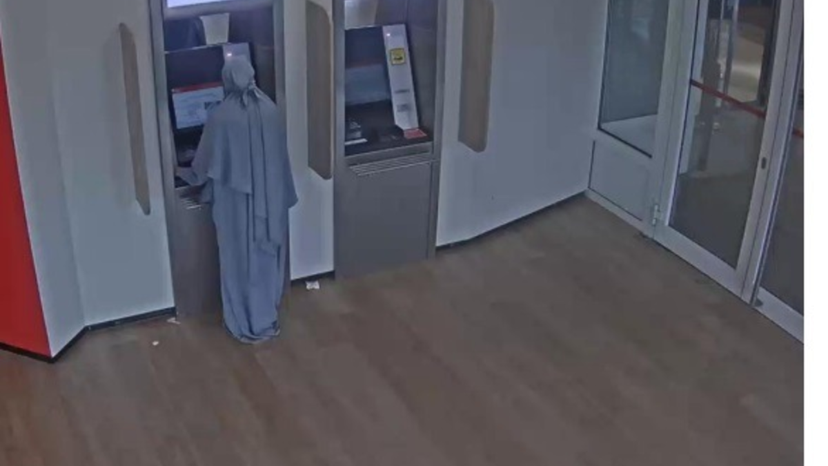 POL-SBR-STADT: Nachtrag zur Öffentlichkeitsfahndung: Suche nach 15-Jähriger Mutter und ihrem Säugling - Foto: presseportal.de