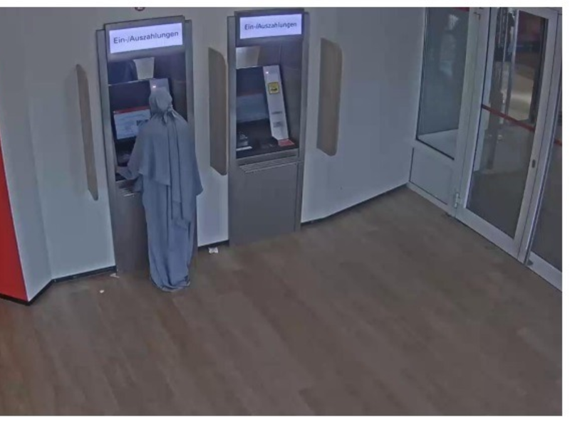 POL-SBR-STADT: Nachtrag zur Öffentlichkeitsfahndung: Suche nach 15-Jähriger Mutter und ihrem Säugling - Foto: presseportal.de