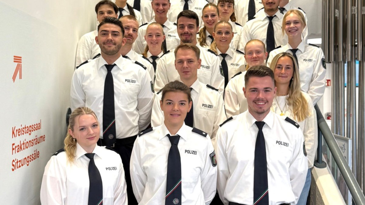 POL-SU: Verstärkung für die Polizei: 36 neue Beamtinnen und Beamte starten im Rhein-Sieg-Kreis - Foto: presseportal.de
