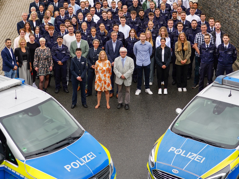 POL-BO: Verstärkung für das Team 110 - Foto: presseportal.de