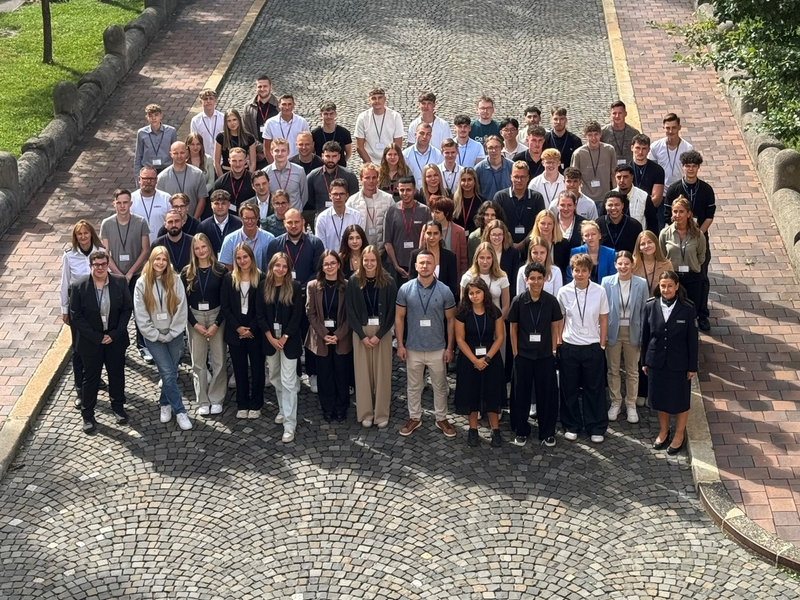 HZA-M: Berufseinsteiger beim Hauptzollamt München Jetzt Karriere beim ZOLL starten! - Foto: presseportal.de