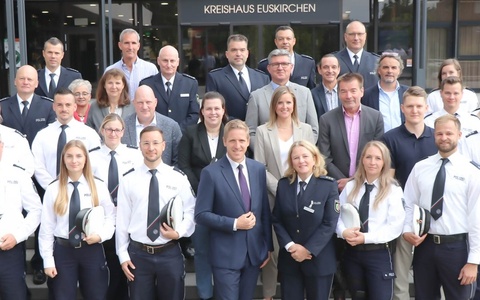 POL-EU: Kreispolizeibehörde Euskirchen begrüßt 14 Neue - Foto: presseportal.de