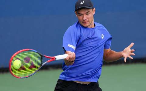 Diese heiß begehrte Sonnenkappe sorgt jetzt auch in Polen für viel Wirbel und Kritik an einem Geschäftsmann. (Archivbild) - Foto: Kirsty Wigglesworth/AP/dpa