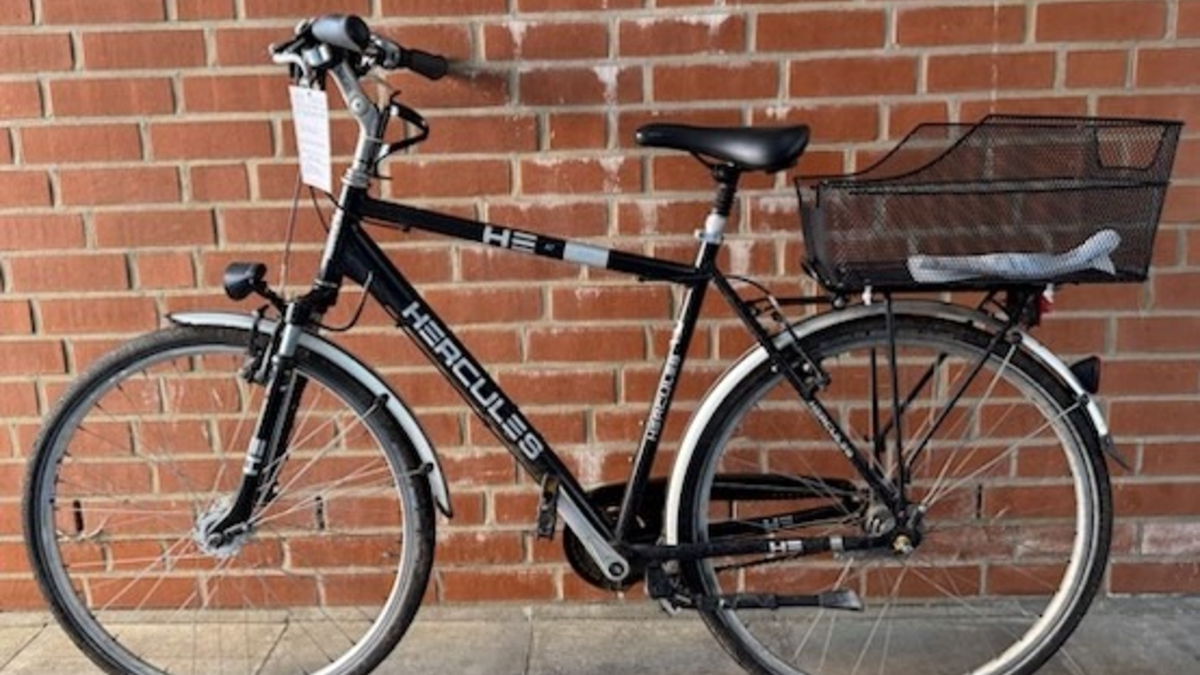 POL-HK: Soltau: Unfall auf der B 71; Munster: Skulptur beschädigt; Soltau: Safe aus Golfclub gestohlen; Soltau: Eigentümer von Fahrrad gesucht (Foto) - Foto: presseportal.de