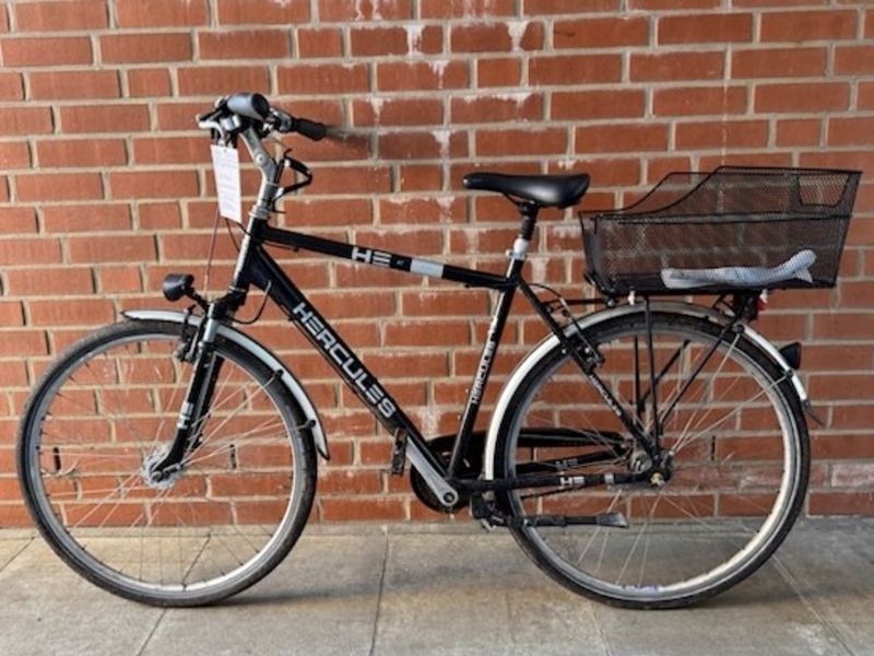 POL-HK: Soltau: Unfall auf der B 71; Munster: Skulptur beschädigt; Soltau: Safe aus Golfclub gestohlen; Soltau: Eigentümer von Fahrrad gesucht (Foto) - Foto: presseportal.de