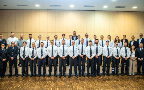 POL-UN: Kreis Unna - 30 Polizeibeamtinnen und Polizeibeamte treten ihren Dienst bei der Kreispolizeibehörde Unna an - Foto: presseportal.de