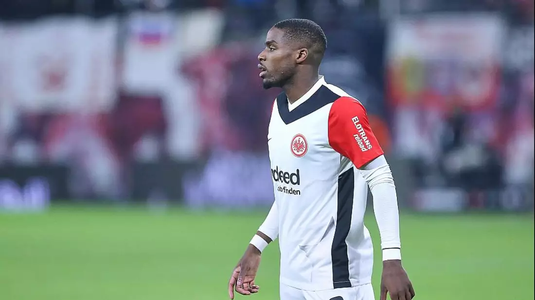 Niels Nkounkou (Eintracht Frankfurt) (Archiv) - Bild: über dts Nachrichtenagentur