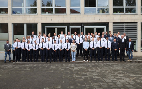 POL-VIE: Herzlich willkommen: 41 neue Polizistinnen und Polizisten beginnen ihren Dienst - Foto: presseportal.de POL-VIE: Herzlich willkommen: 41 neue Polizistinnen und Polizisten beginnen ihren Dienst - Foto: presseportal.de