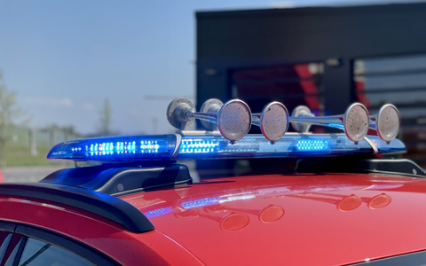 FW Alpen: Person in Aufzug - Foto: presseportal.de