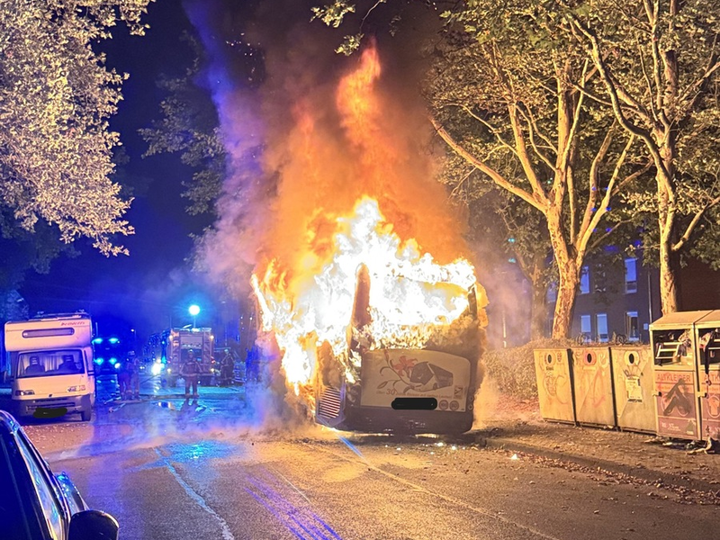 FW Düren: Feuerwehr Düren in der Nacht bei vier Einsätzen gleichzeitig gefordert - Foto: presseportal.de